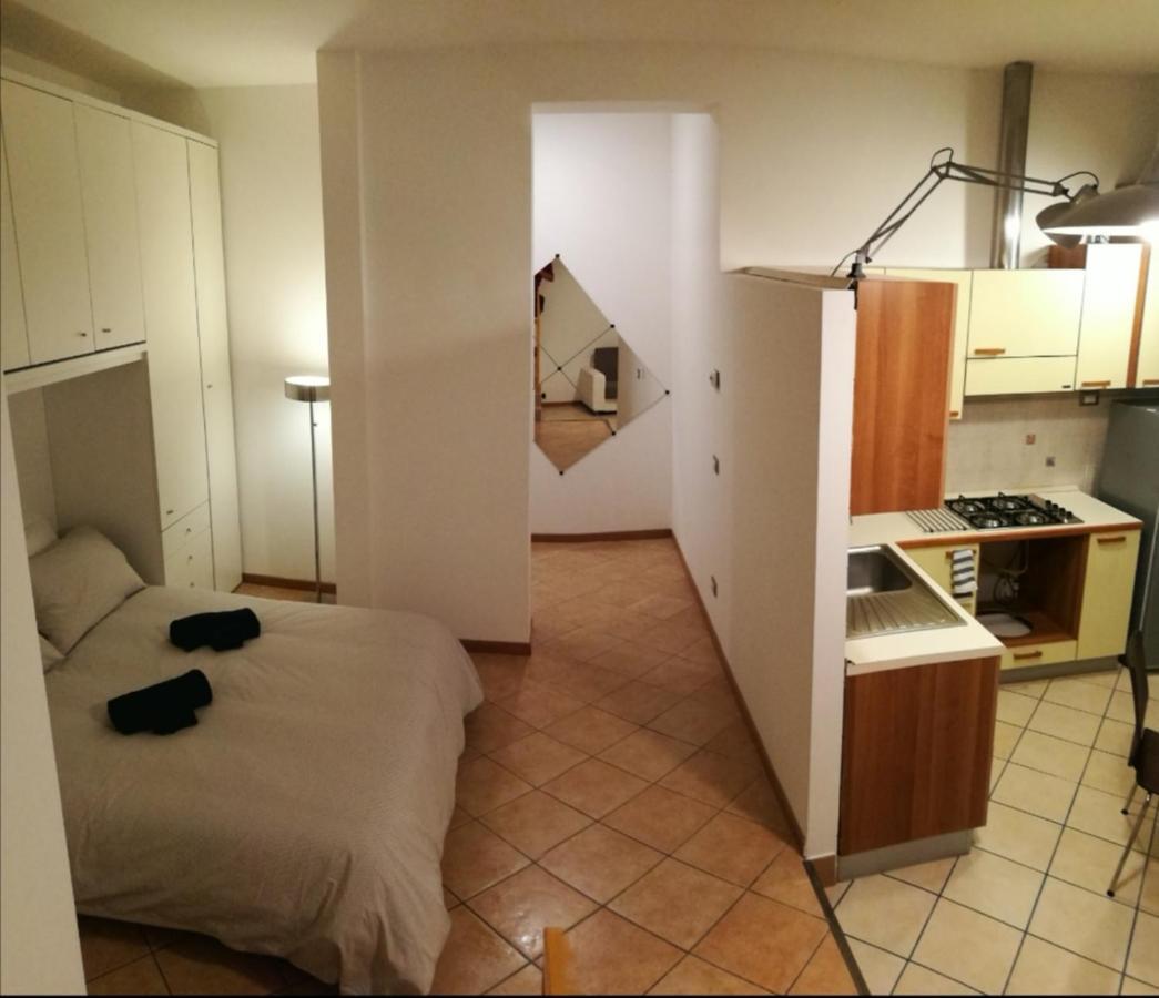 Farolfi Apartments Carracci Bologna Ngoại thất bức ảnh